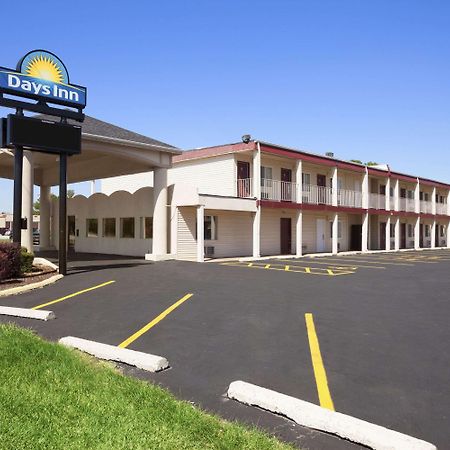 Days Inn By Wyndham Champaign/Urbana Zewnętrze zdjęcie