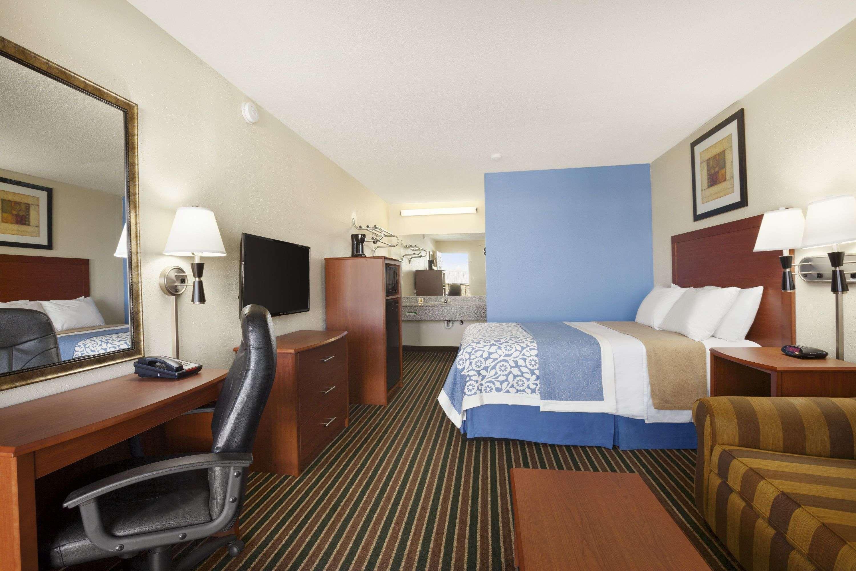 Days Inn By Wyndham Champaign/Urbana Zewnętrze zdjęcie