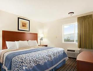Days Inn By Wyndham Champaign/Urbana Zewnętrze zdjęcie